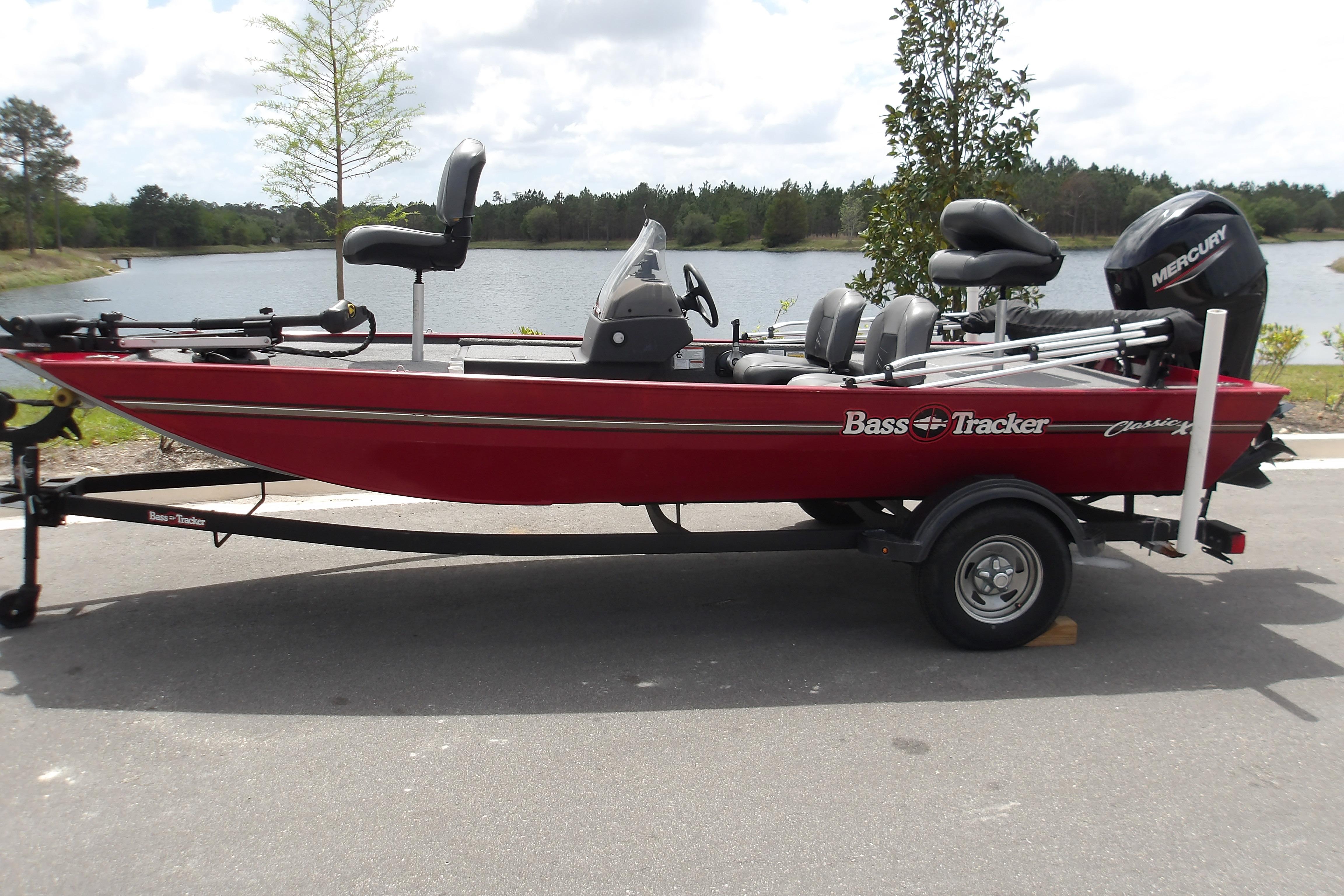 2024 Tracker Bass Tracker Classic XL