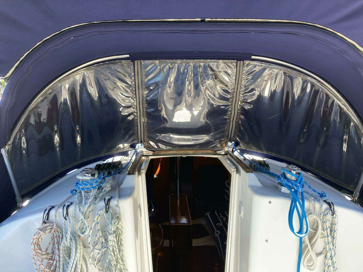 2000 Beneteau Oceanis 311 - Image 11