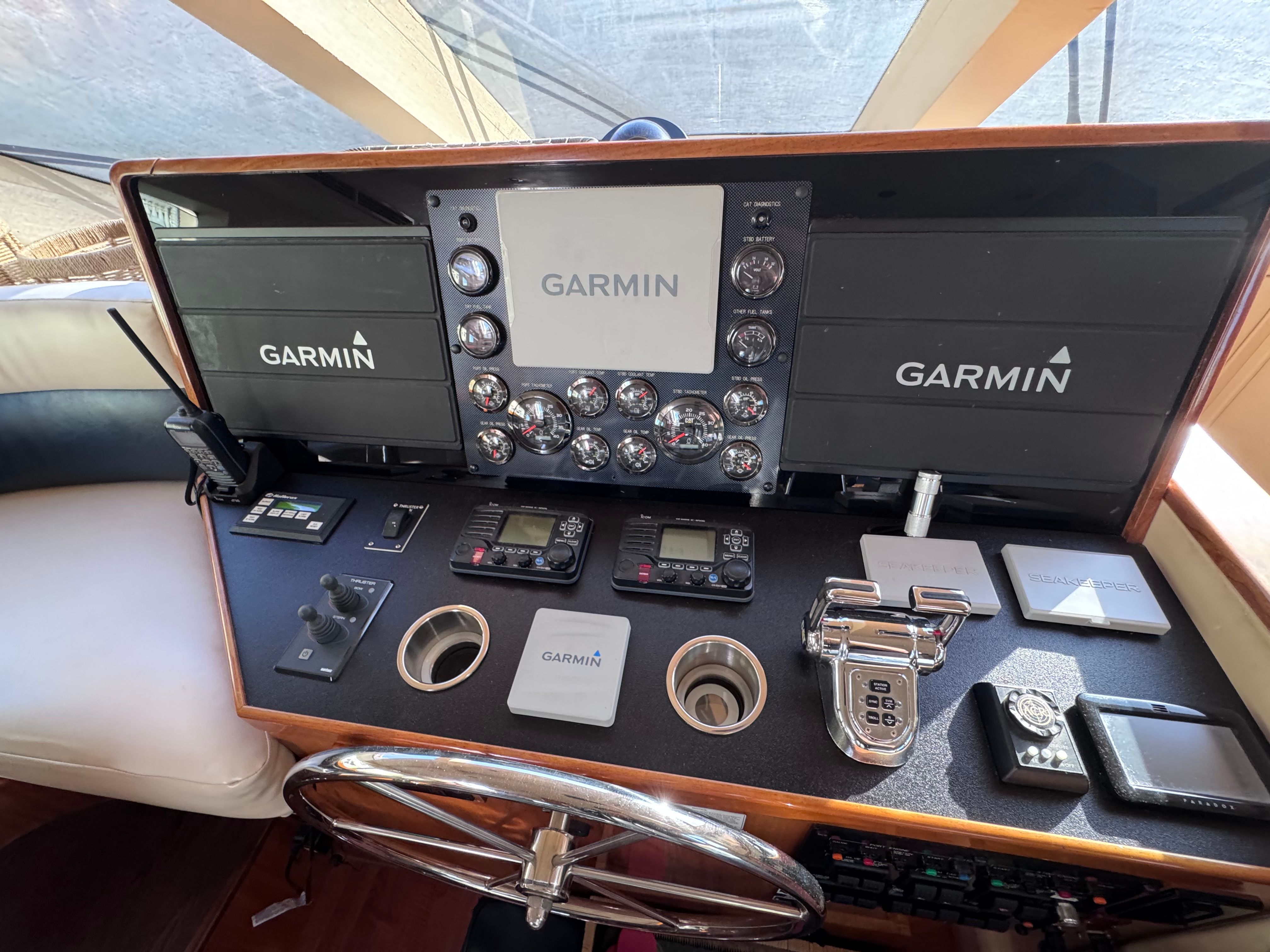 2006 Hatteras 64 Motor Yacht - 47