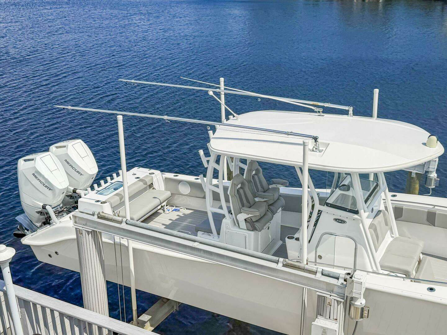 2024 Cape Horn 34 XS - Image 31