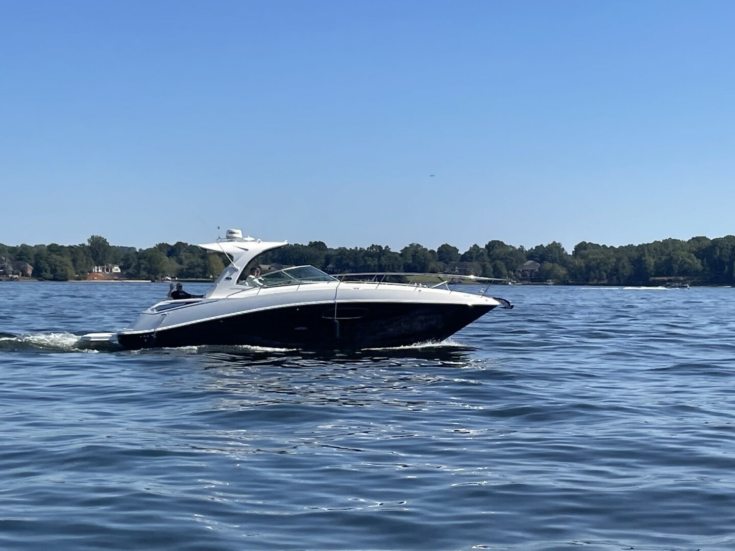 2010 Sea Ray 370 Sundancer - Image 2