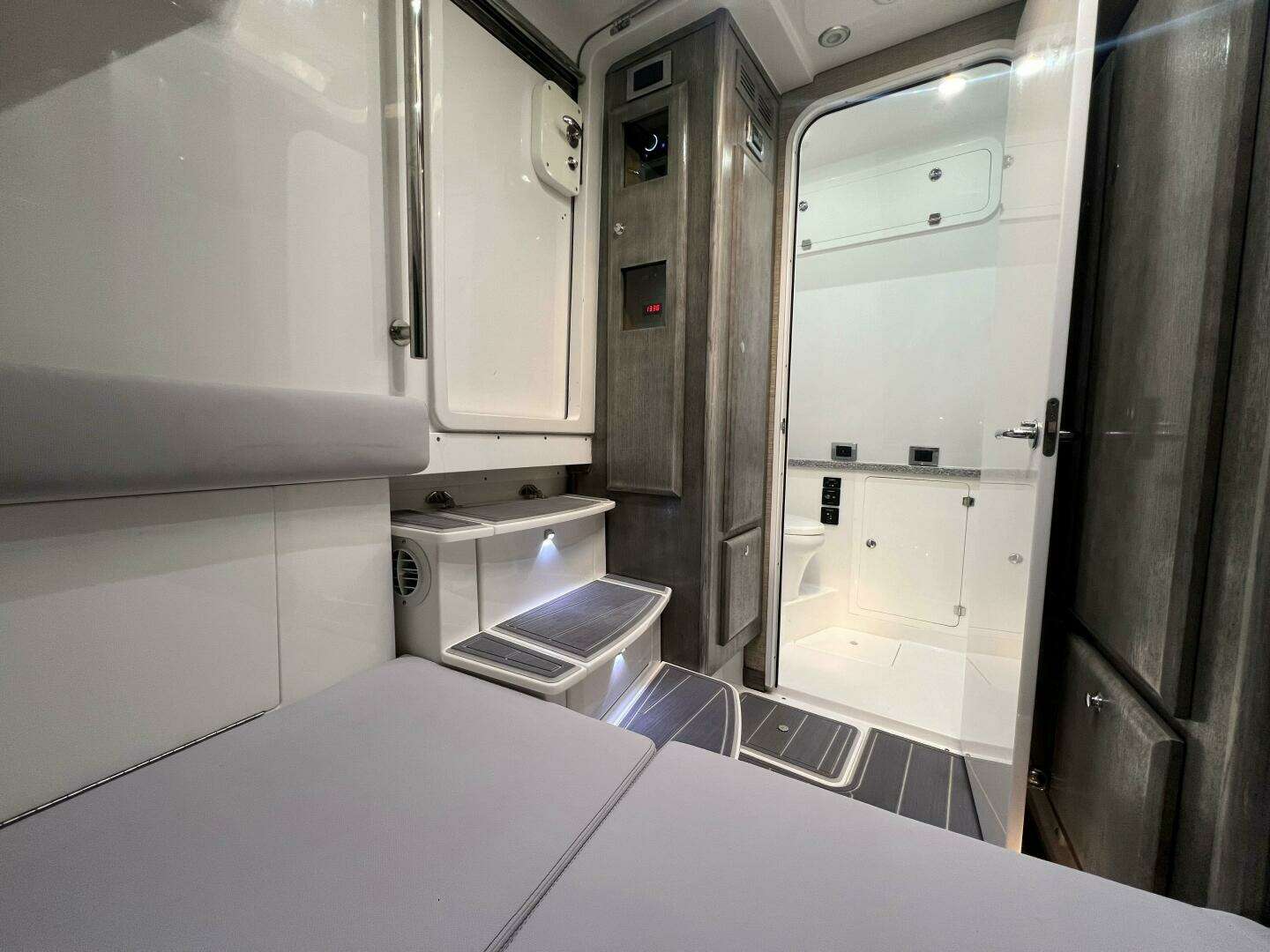 2020 HCB 53 Suenos - Image 27