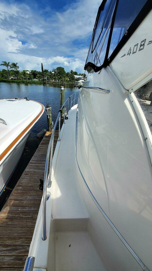2004 Meridian 408 - Image 61
