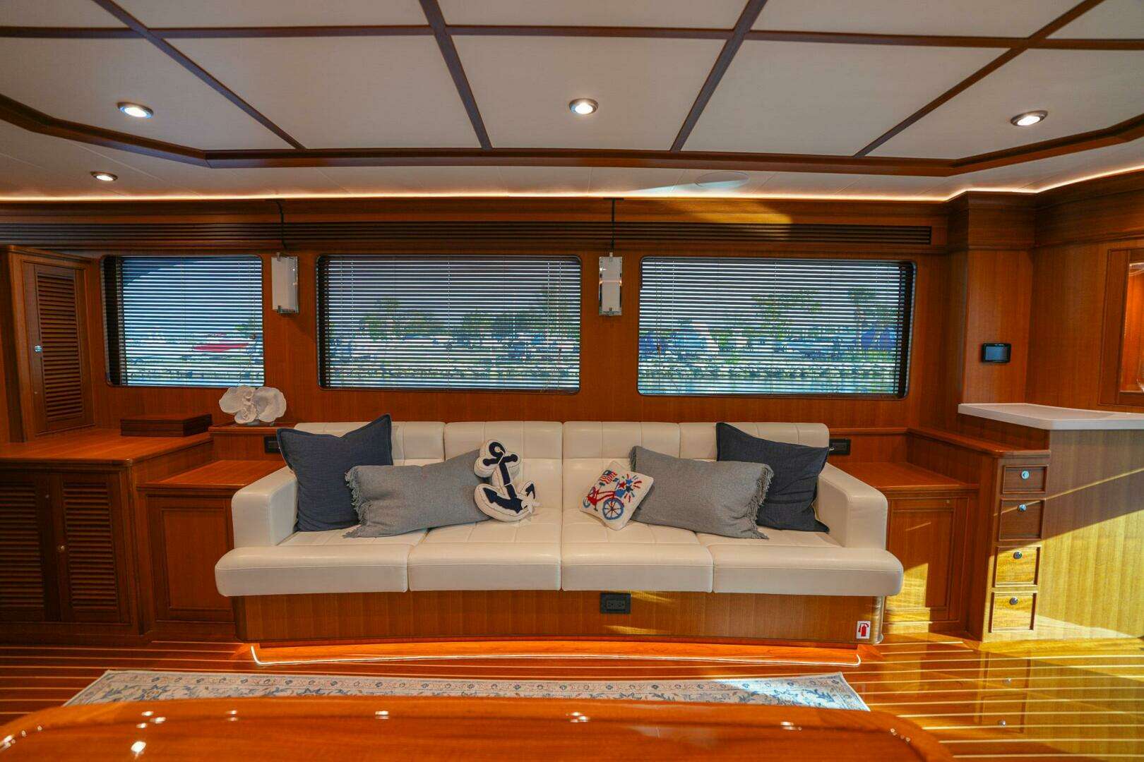 2025 Marlow Explorer 70E-CB - Image 9