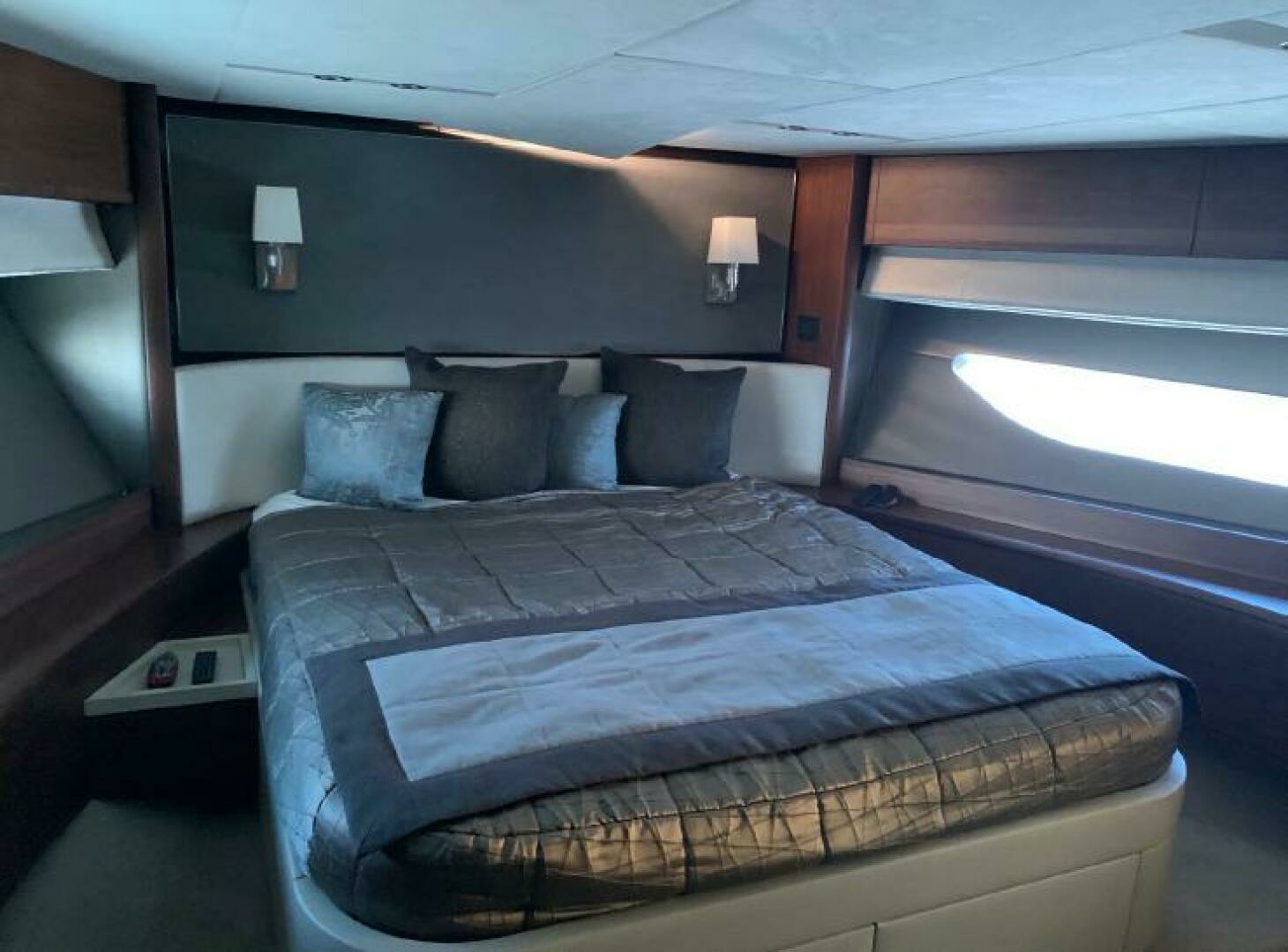 2015 Princess — - Image 17