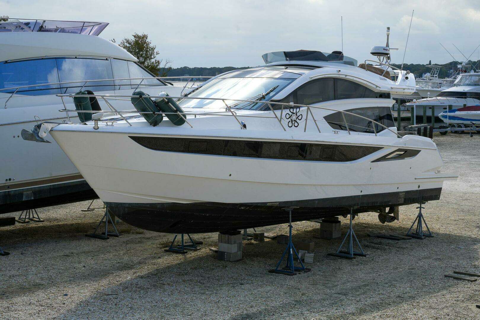 2017 Galeon 43 SKY - Image 2