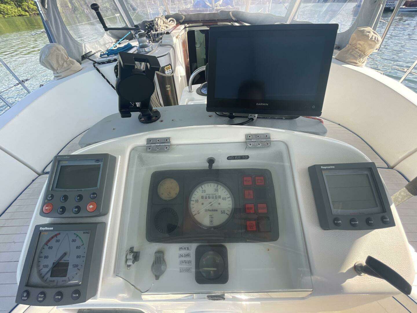 1993 Beneteau Oceanis 400 - Image 12