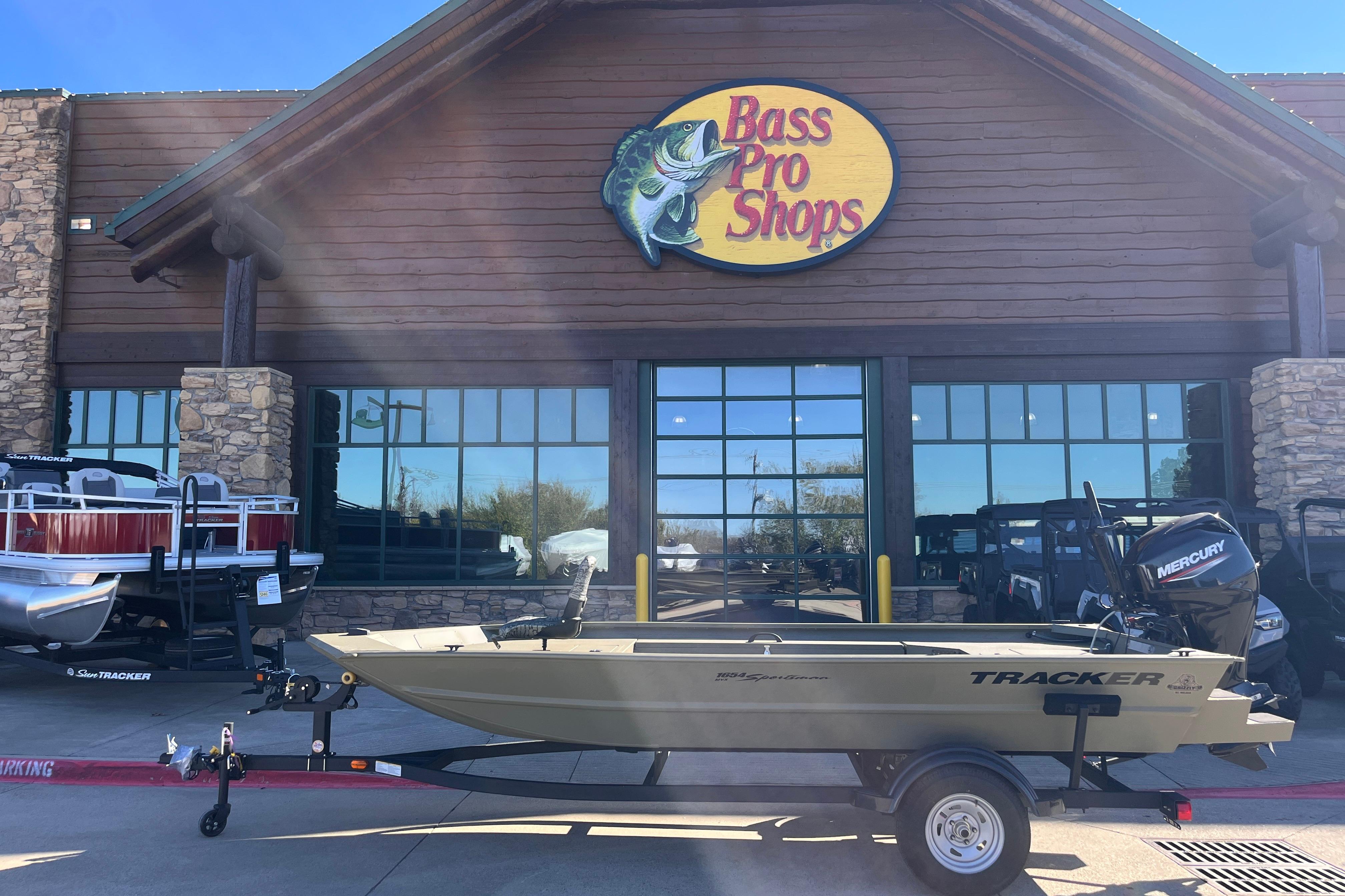 2026 Tracker Grizzly 1654 T Sportsman