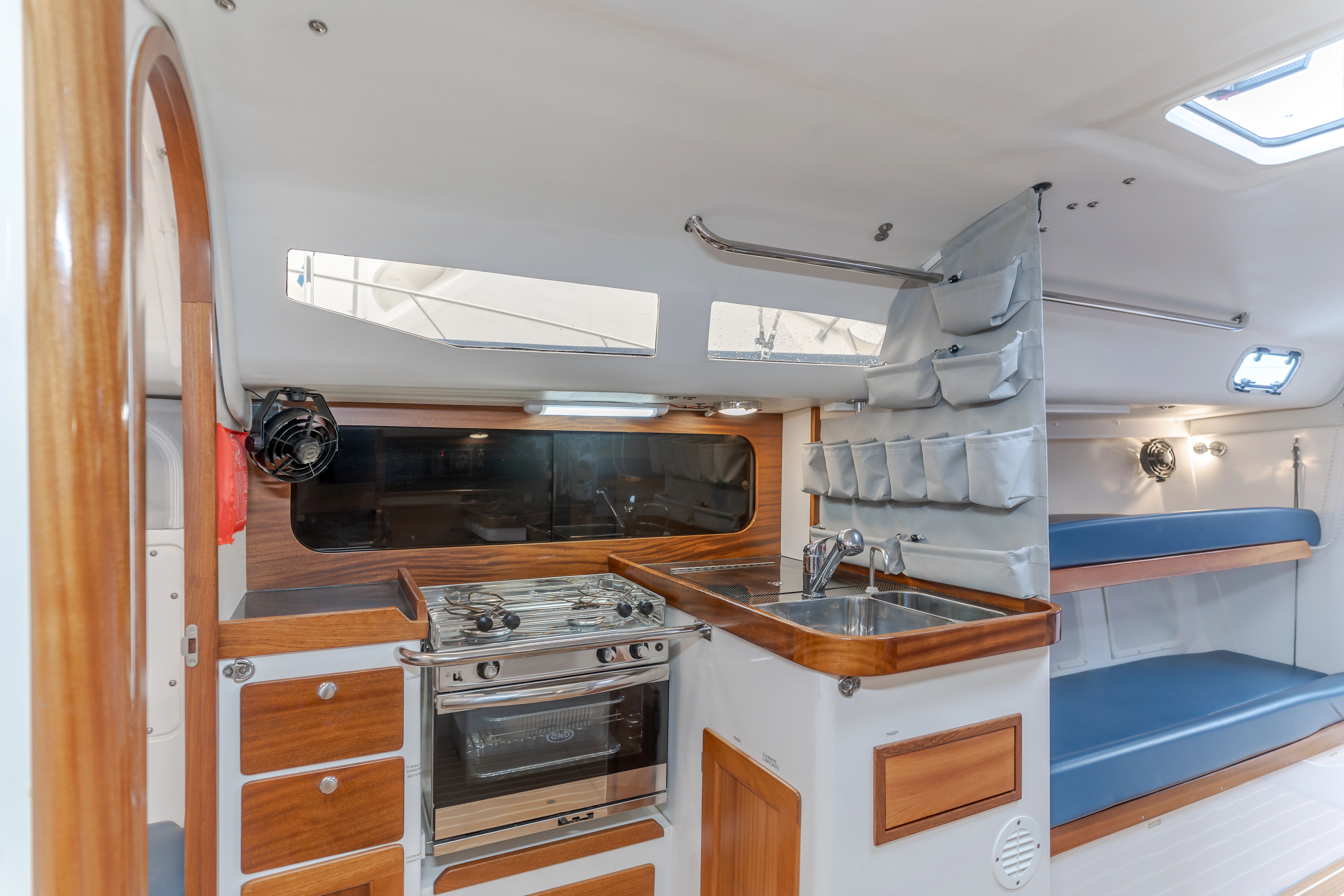 2019 J Boats J/121 - 11