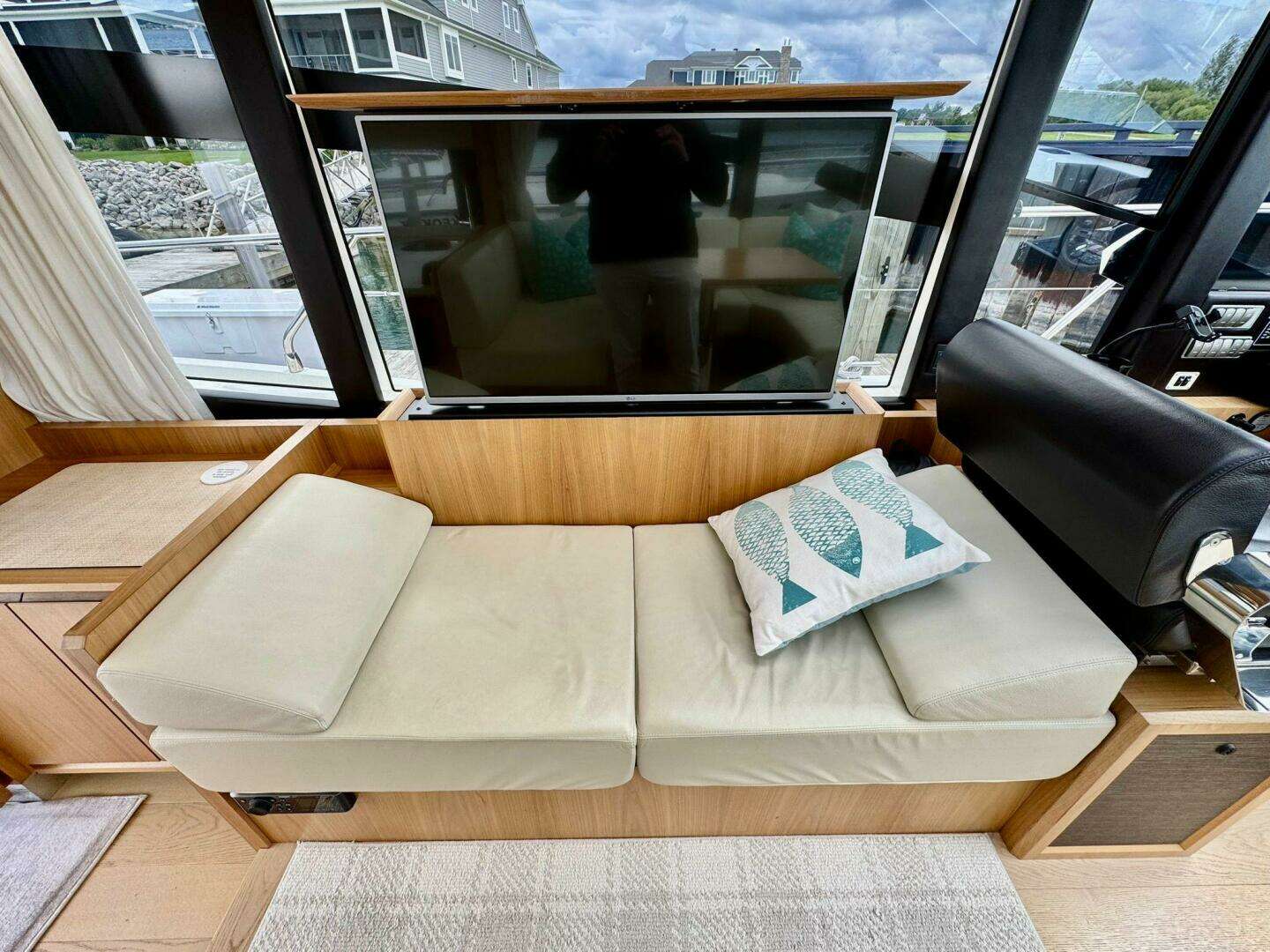 2016 Absolute 45 Sport Yacht - Image 47