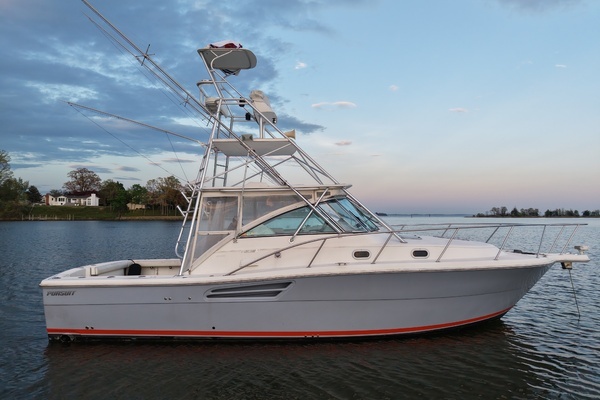 2000 Pursuit 3400