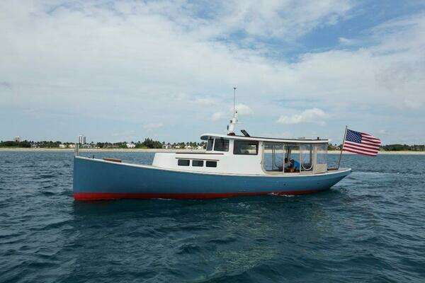 2021 Custom Launch 45 Pilothouse