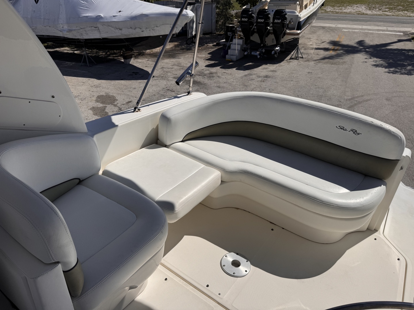2006 Sea Ray 260 Sundancer - Image 11