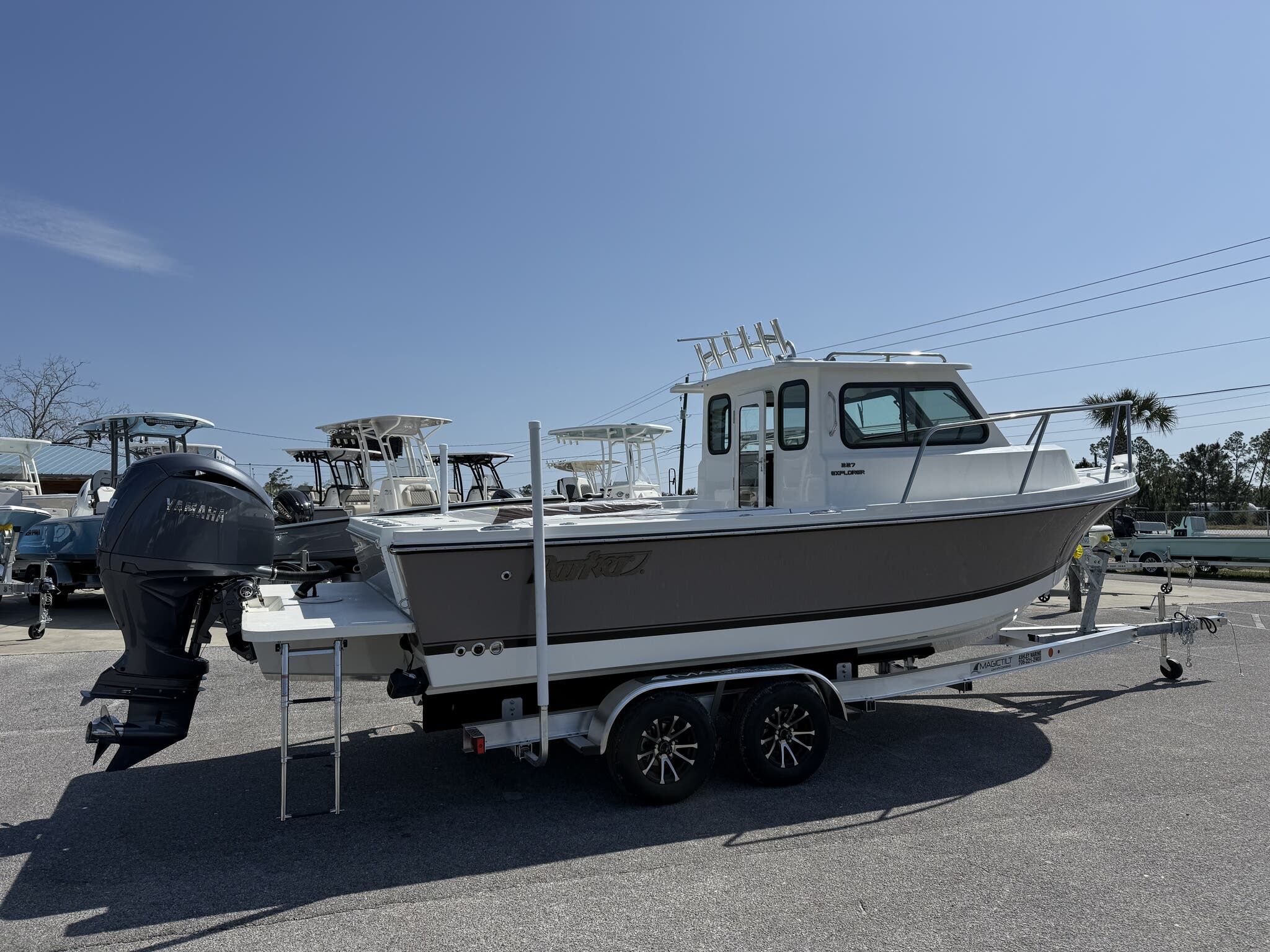 2026 Parker 227 Explorer WITH AC AND SEAKEEPER RIDE - 3
