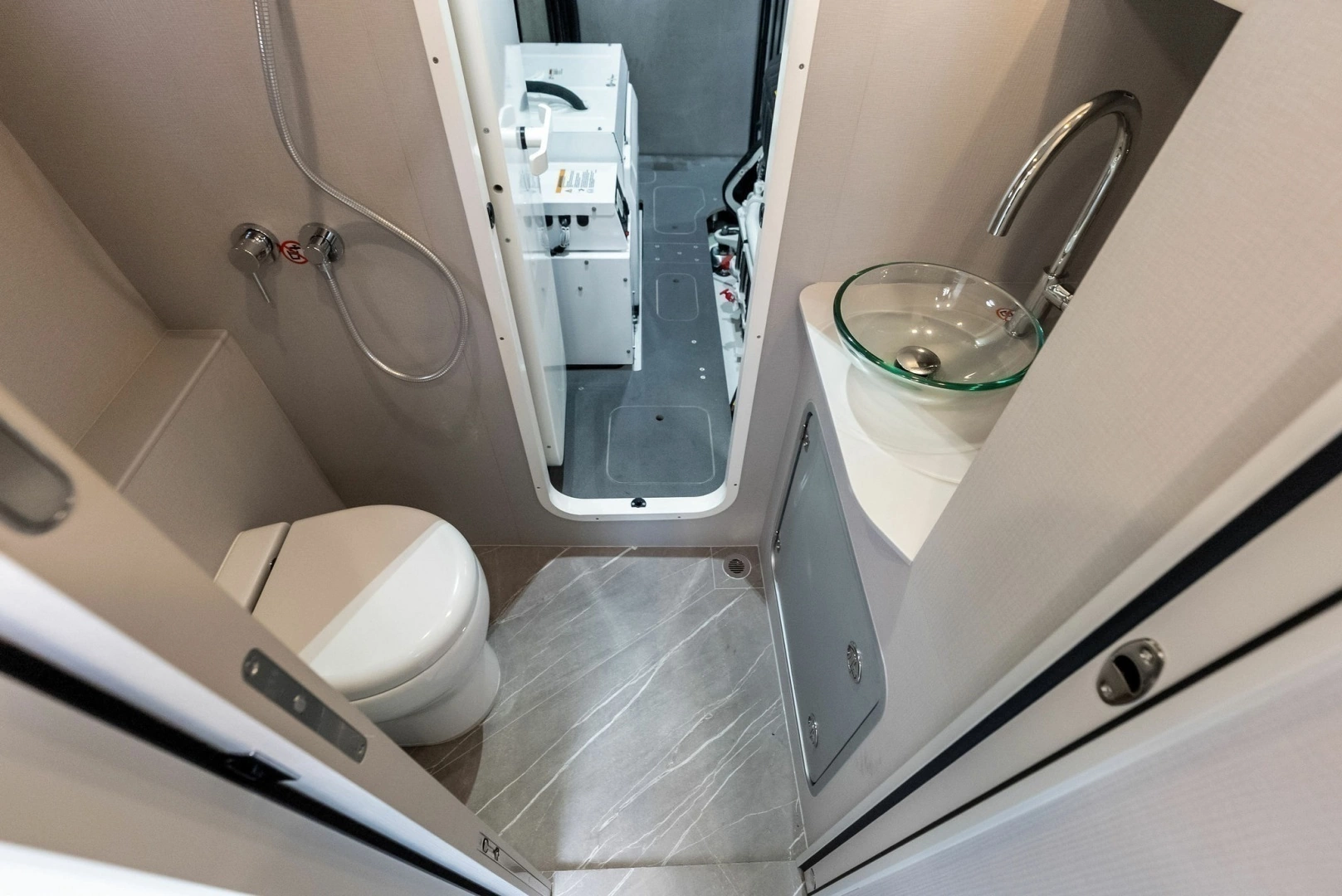 2026 Absolute 62 Navetta - Image 41