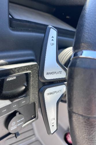 2024 Moomba Max wakeplate controls on steering wheel.