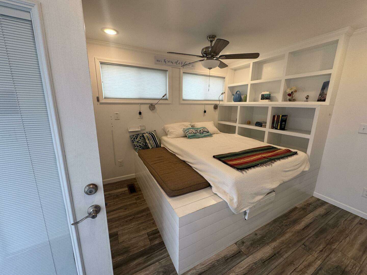 2019 Harbor Home Cozy Cottage 52' x 16' Tiny Boat - Image 38