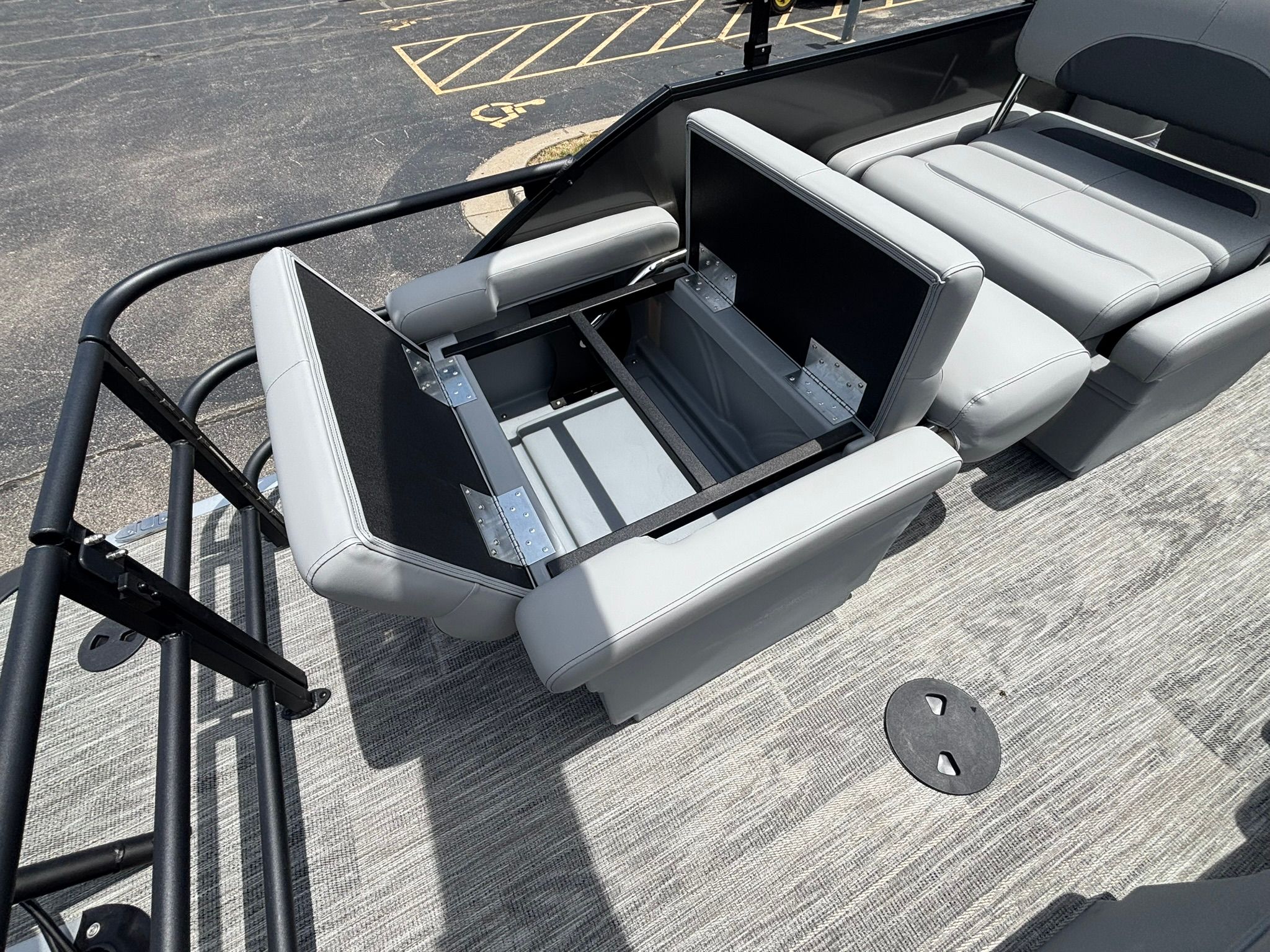 2027 Bentley Pontoons 223 LEGACY QSB - 20