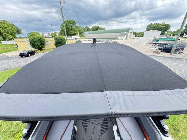2027 Scarab 210 LX Wake - 16