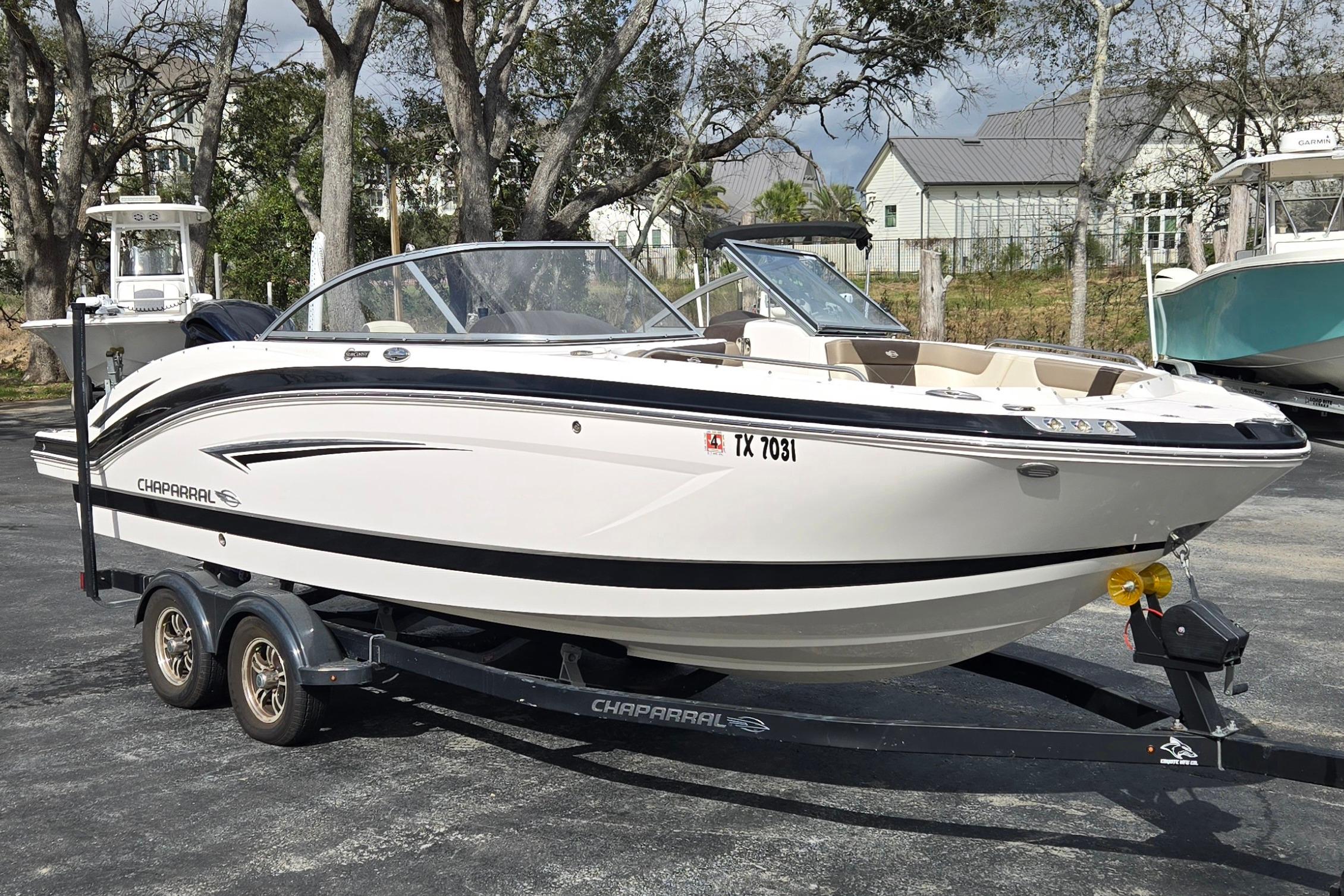 2019 Chaparral 230 Suncoast