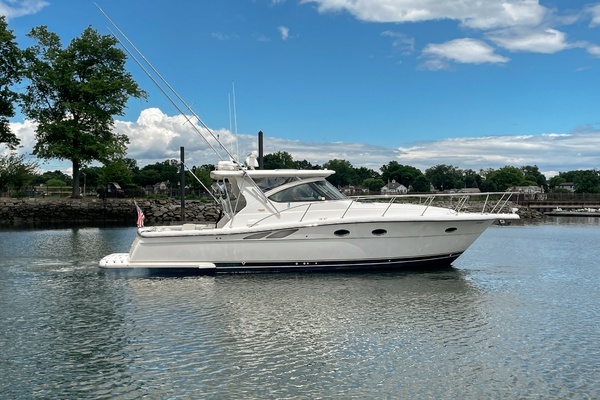 2004 Tiara Yachts 3800 Open