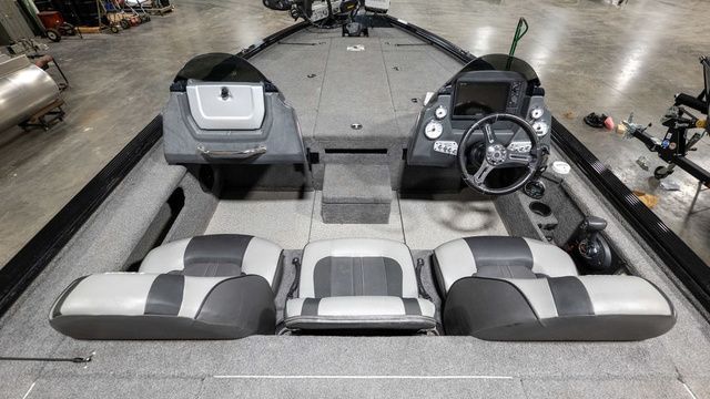 2018 Lund Pro-V Bass 2075 - 22