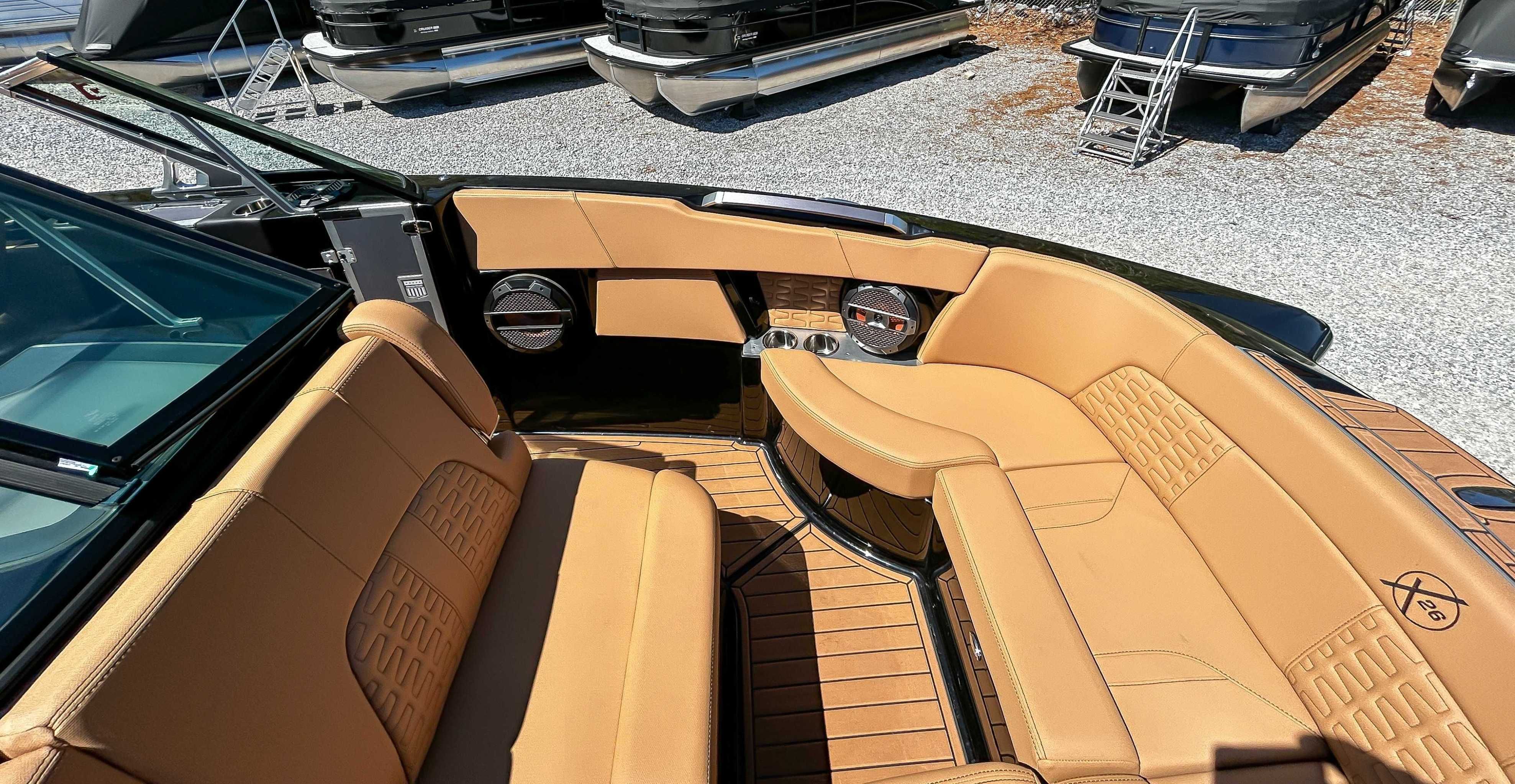 2021 MasterCraft X26 - 14