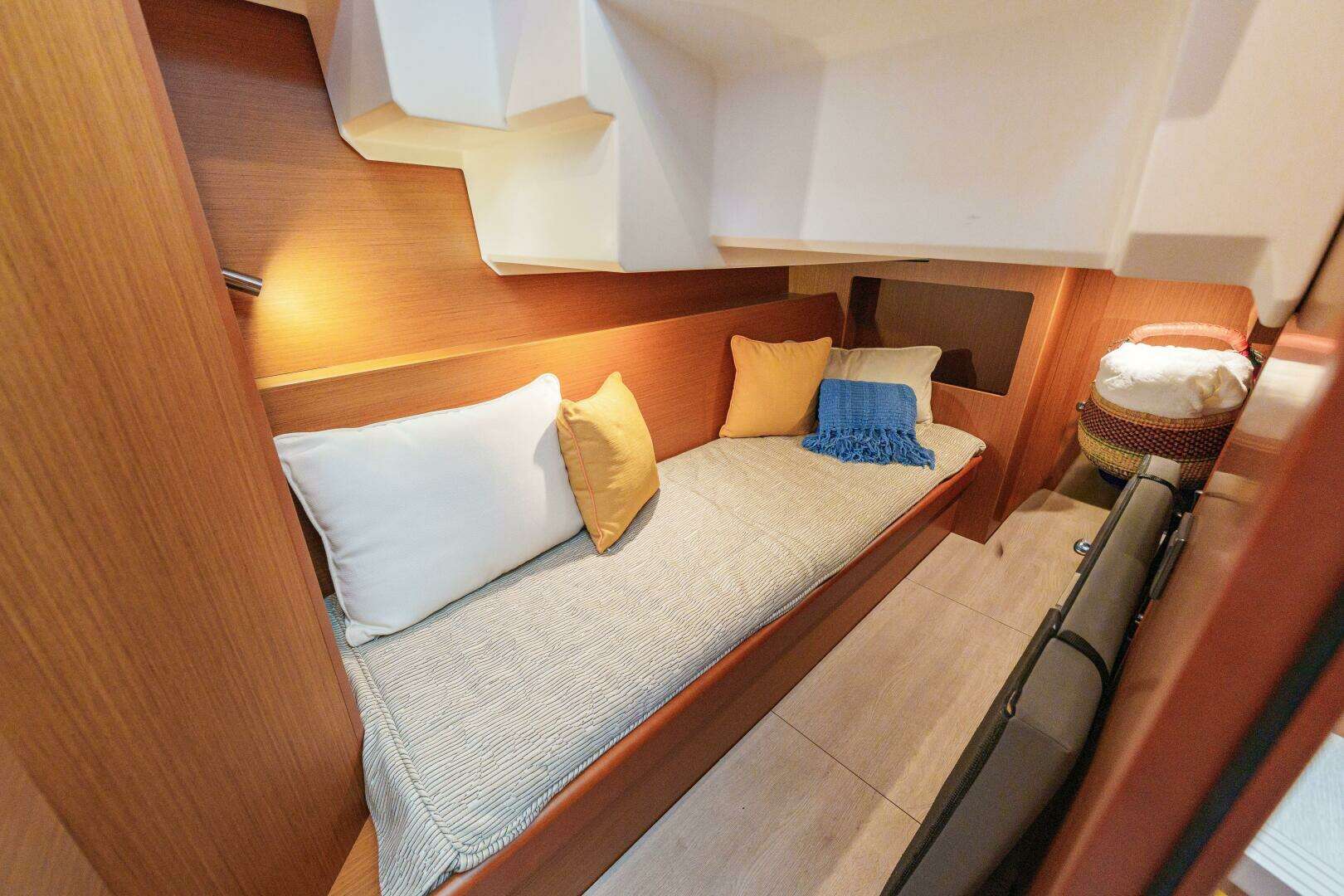 2025 Beneteau — - Image 23