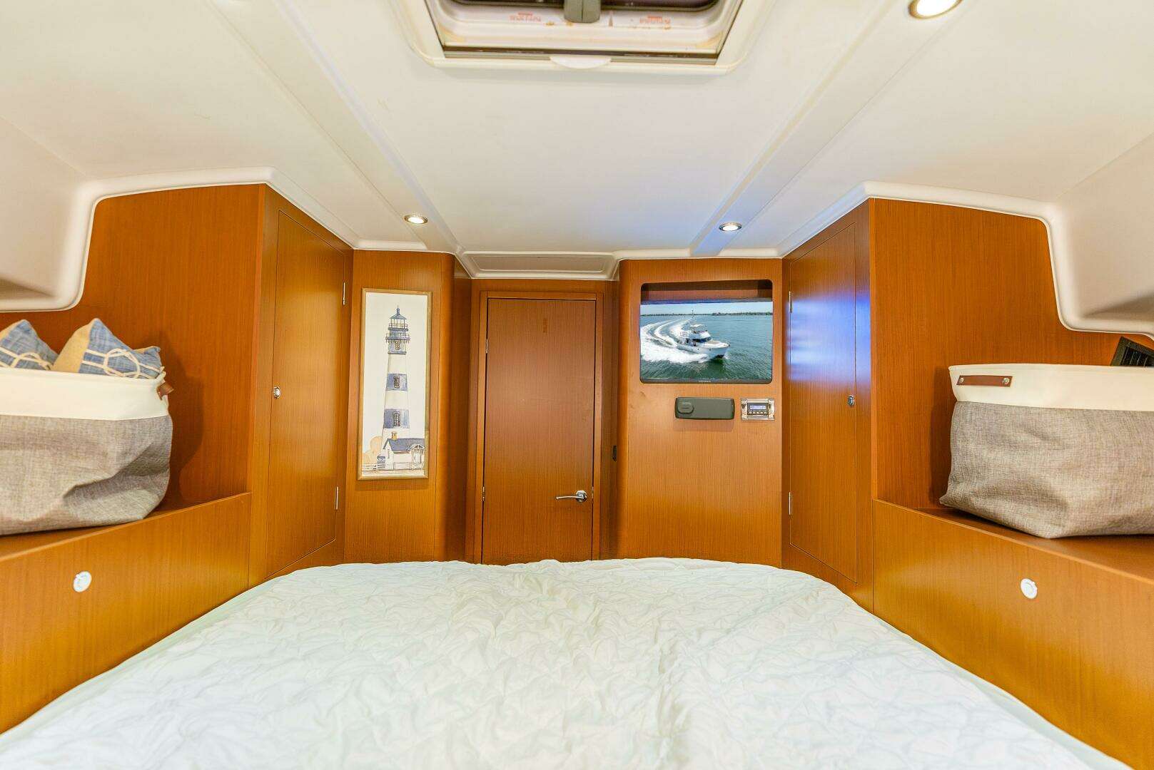 2015 Beneteau Swift Trawler 34 - Image 30