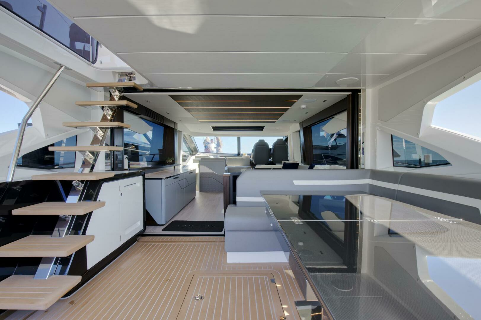 2023 Sunseeker Sport Yacht - Image 19