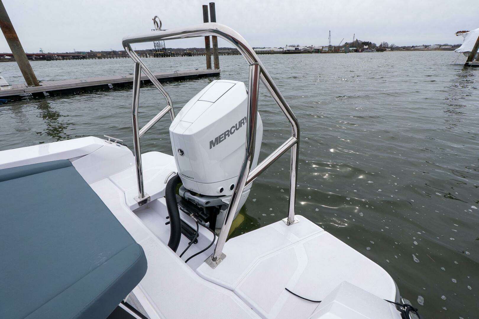 2026 Axopar Cross Cabin - Image 7