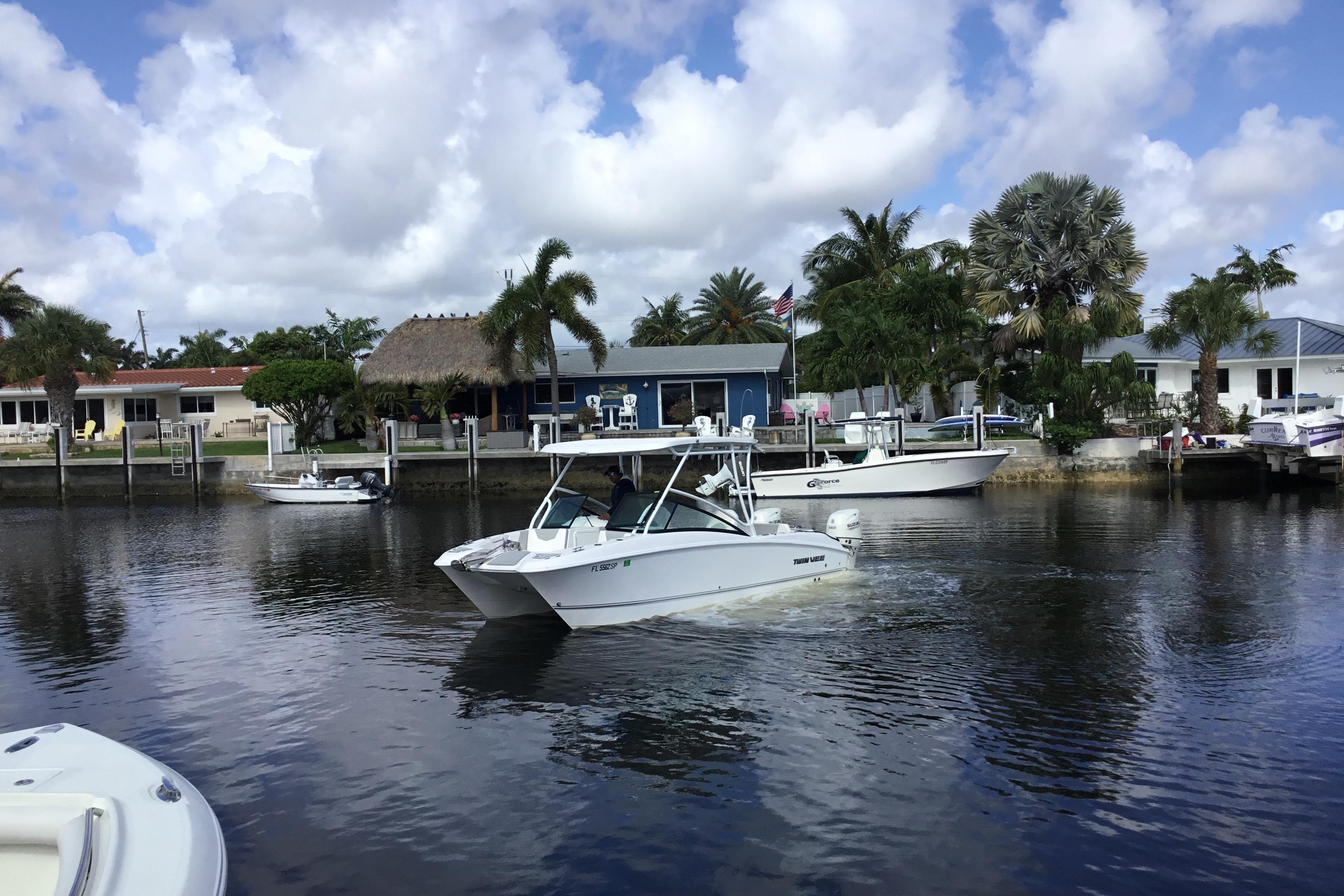2020 Twin Vee 240 DC GF