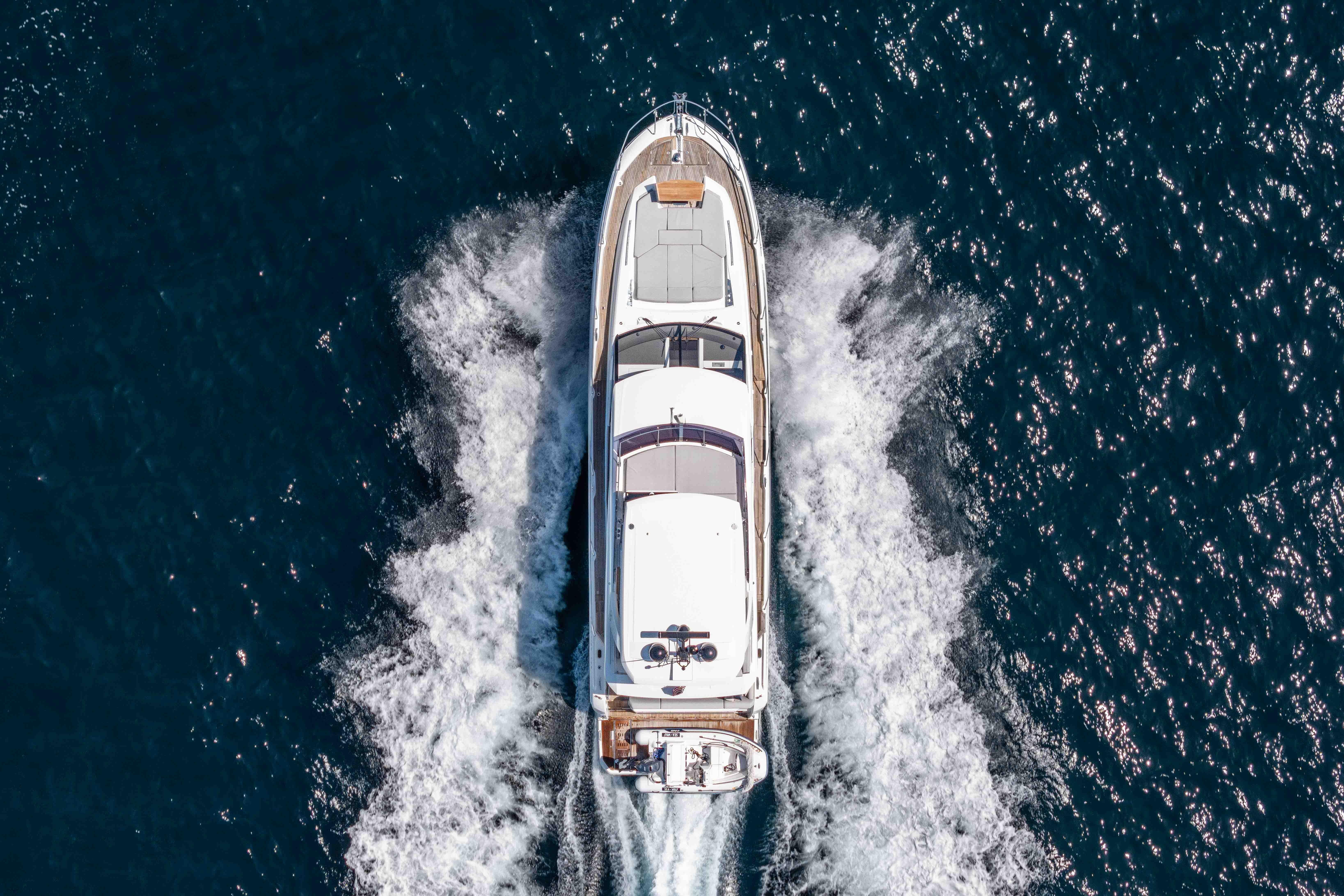 2023 Prestige 590 - 9