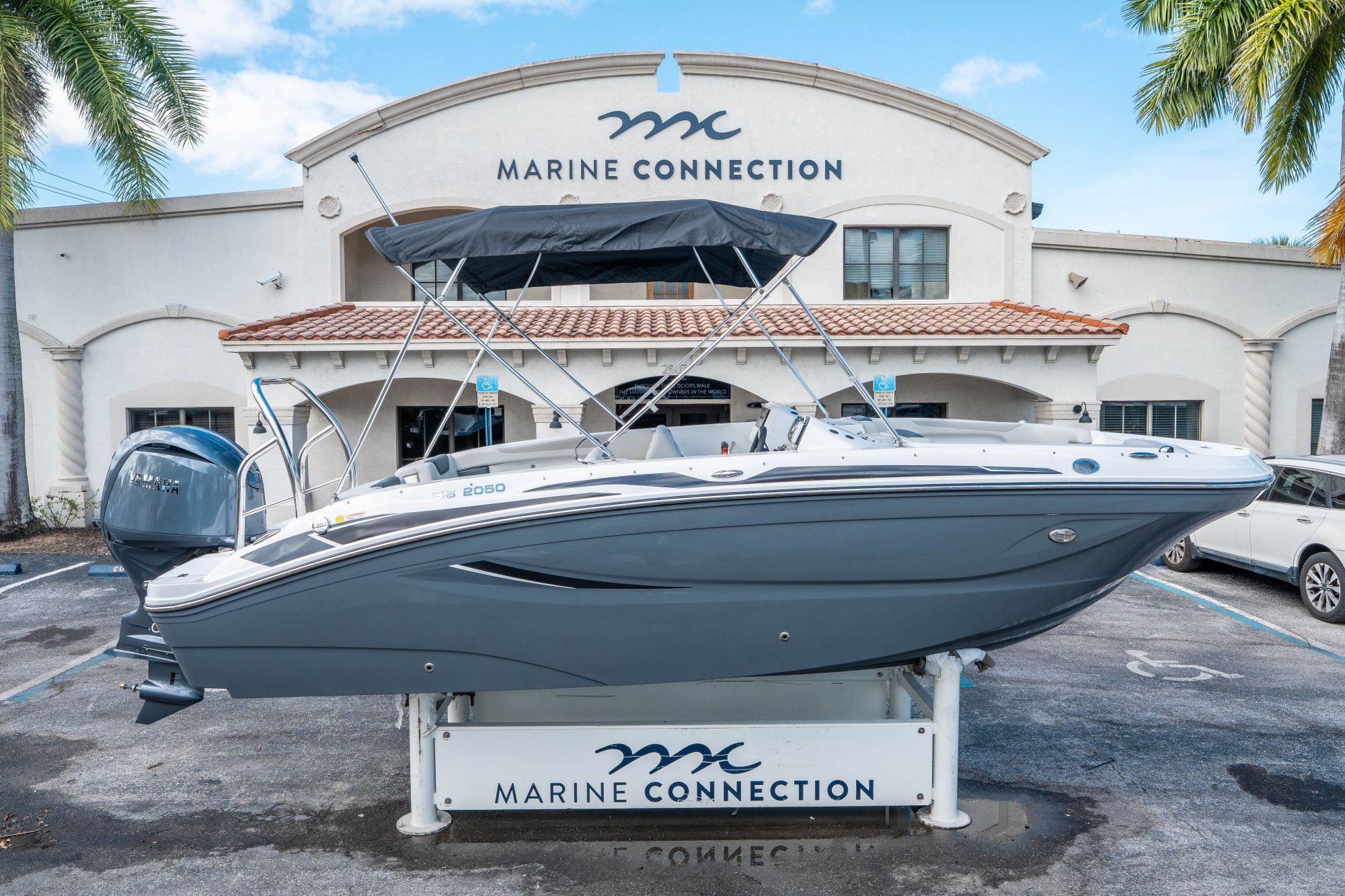 2026 Hurricane SunDeck 2050 OB