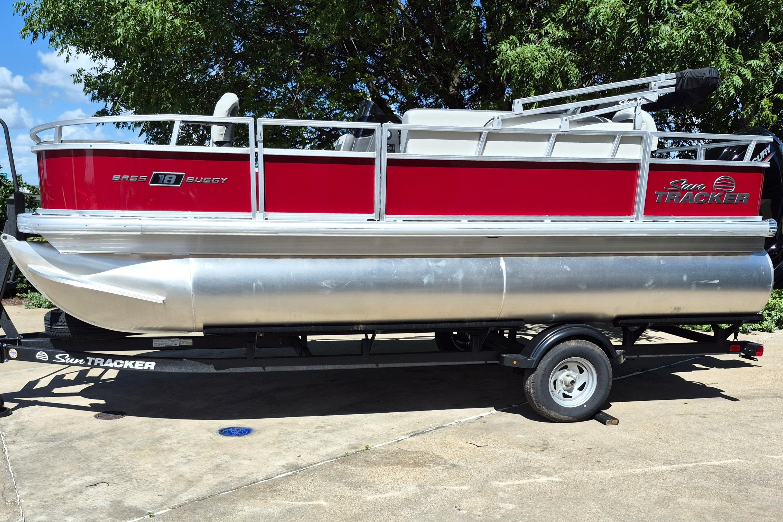 2026 Sun Tracker Bass Buggy 18 DLX