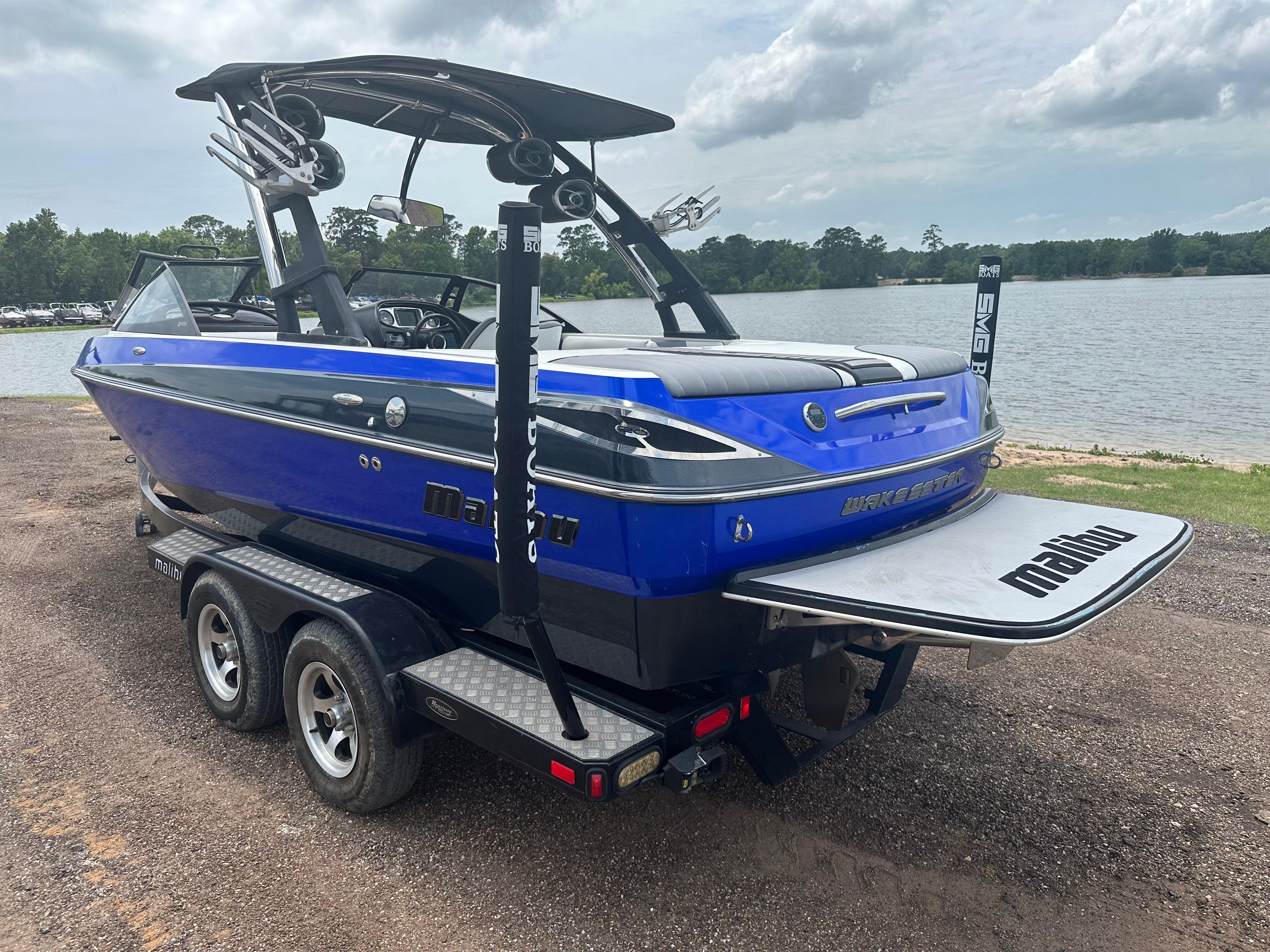 2011 MALIBU 20 VTX - Image 2