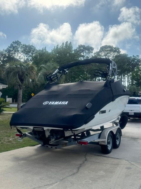 2023 Yamaha Boats 222XD - 4
