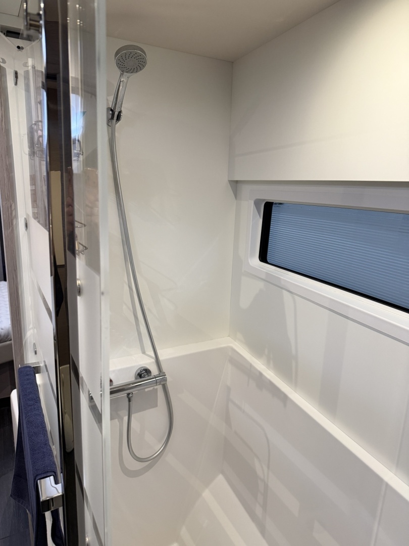 2024 Fountaine Pajot MY 5 - Image 21
