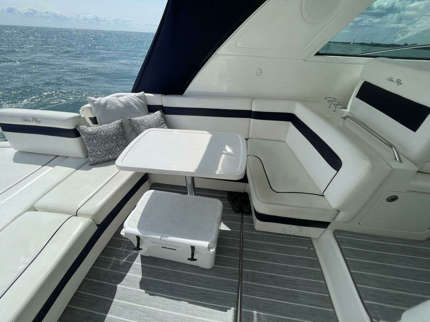 2010 Sea Ray 450 Sundancer - Image 24