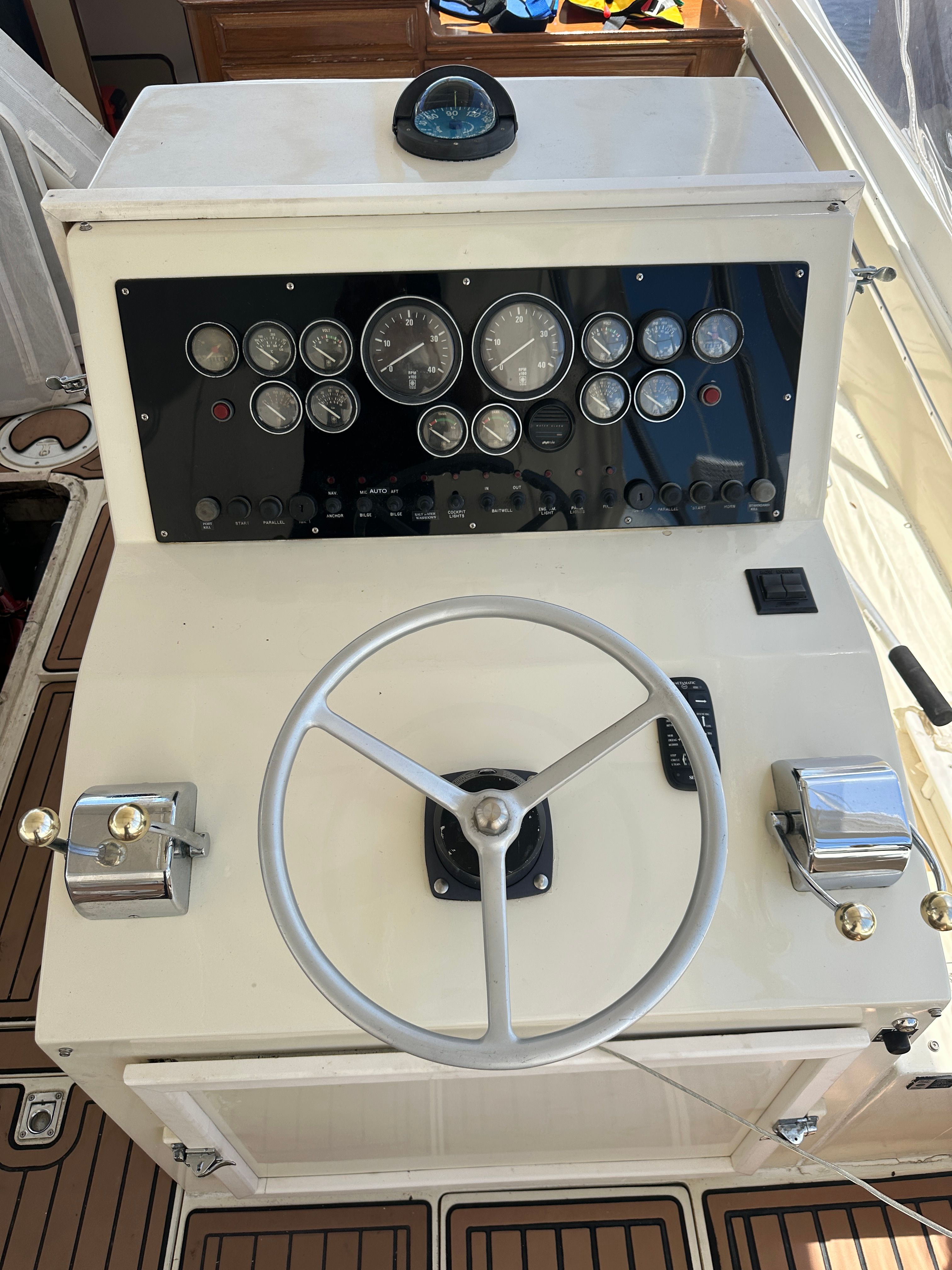 1994 Gulf Stream Yachts 31 - 6