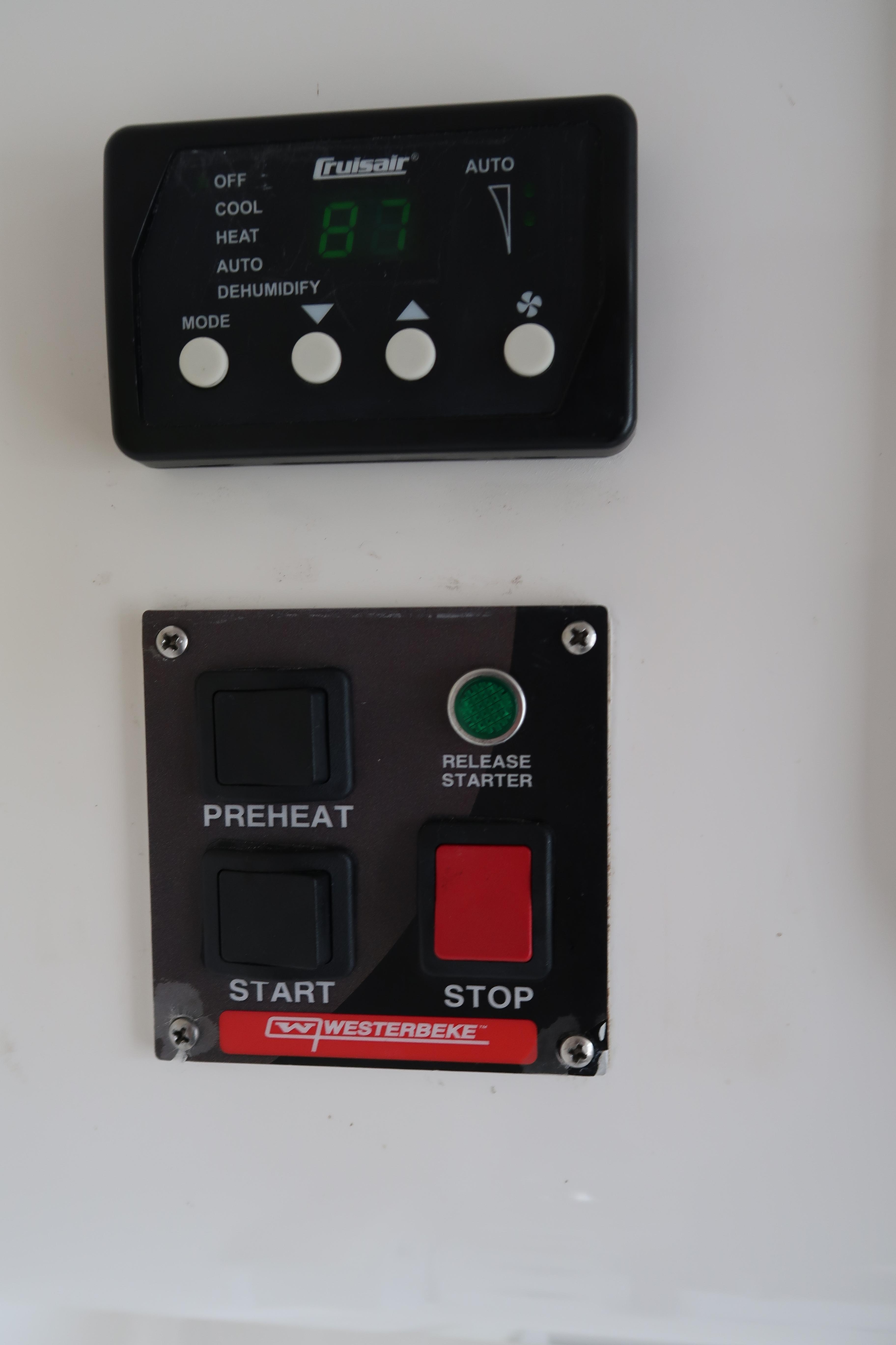 Control panel on a 2016 Invincible 42 Open Fisherman boat.