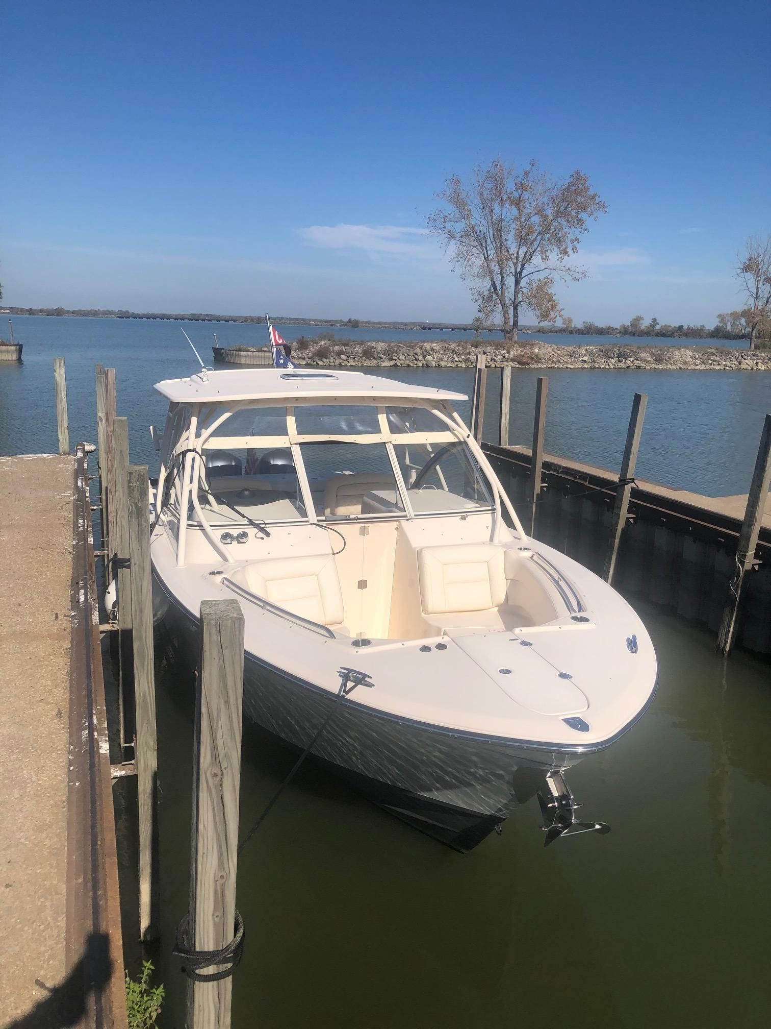 2019 Grady-White Freedom 307 - 4