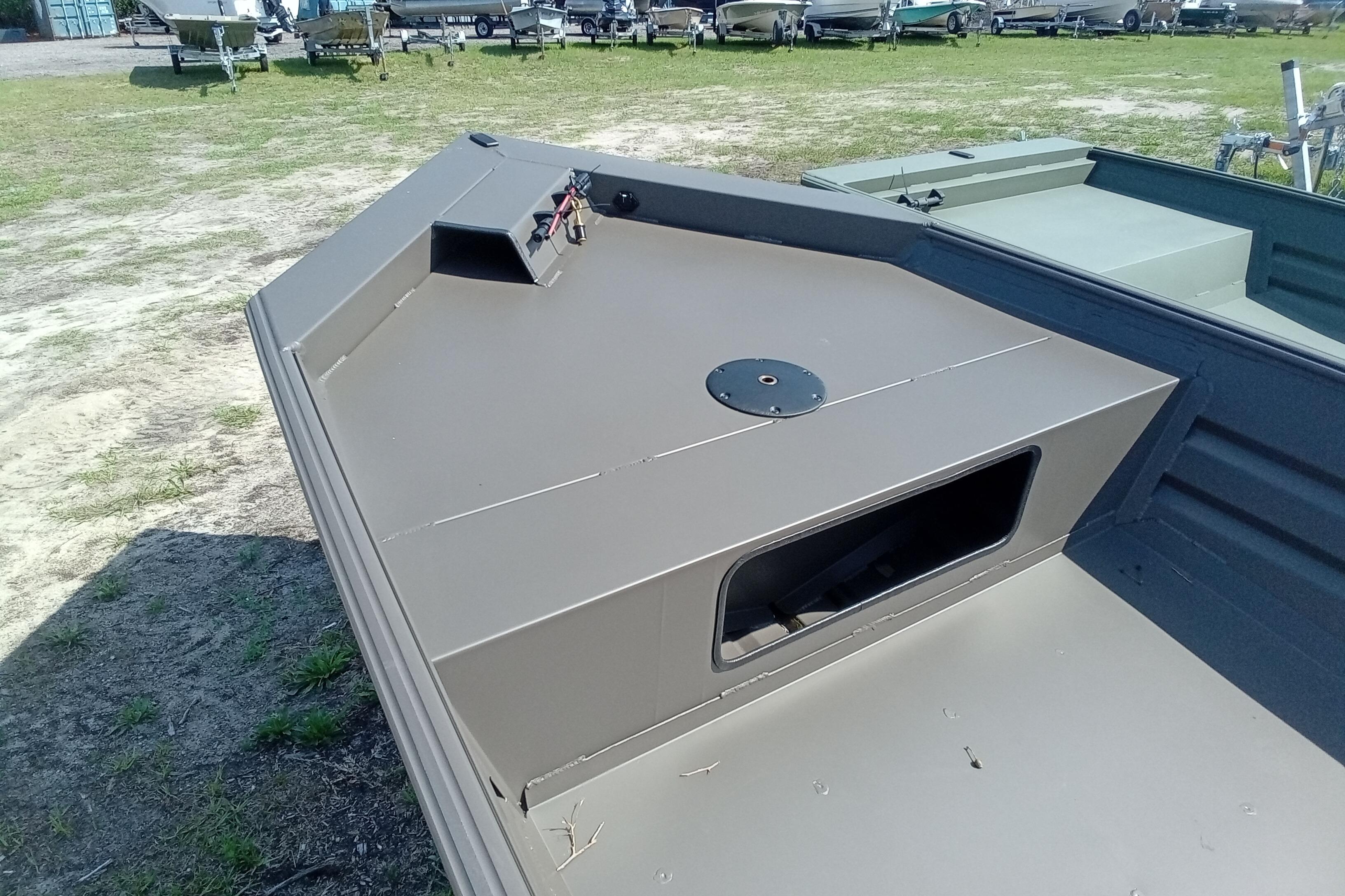 2026 Alweld 1548VV Marsh boat deck, featuring storage compartment and clean design.