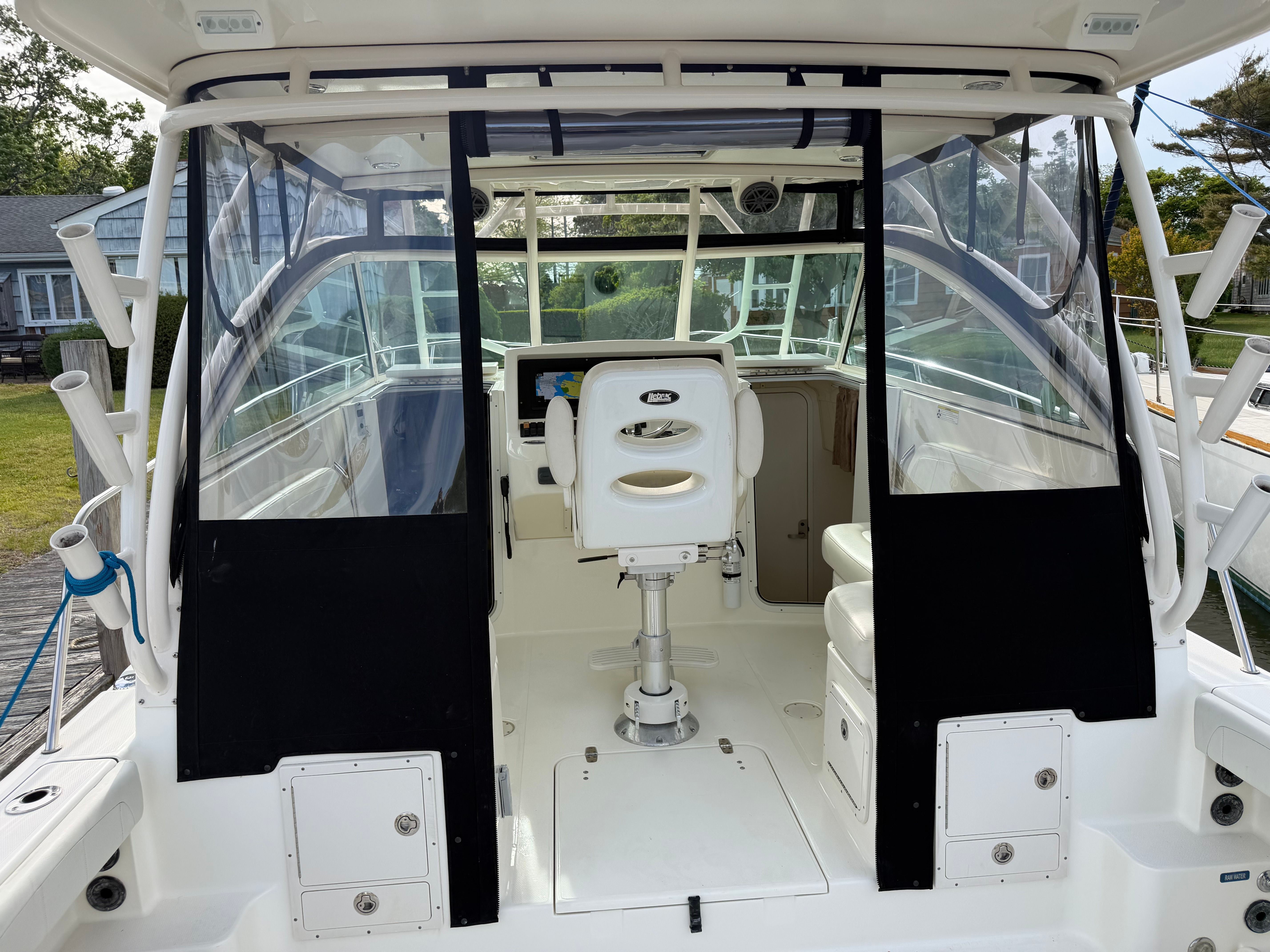 2016 World Cat 320 EC - 13