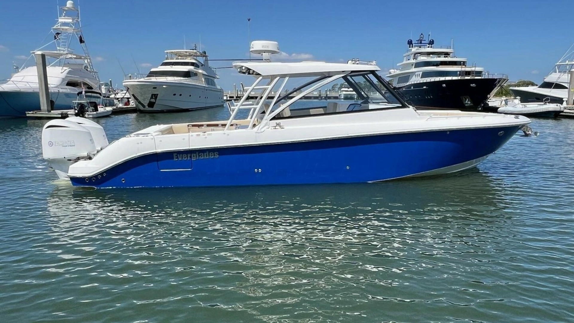 2019 Everglades 340 Dual Console - Image 29