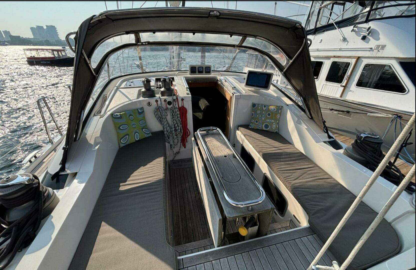 2014 Southerly 535 - Image 10