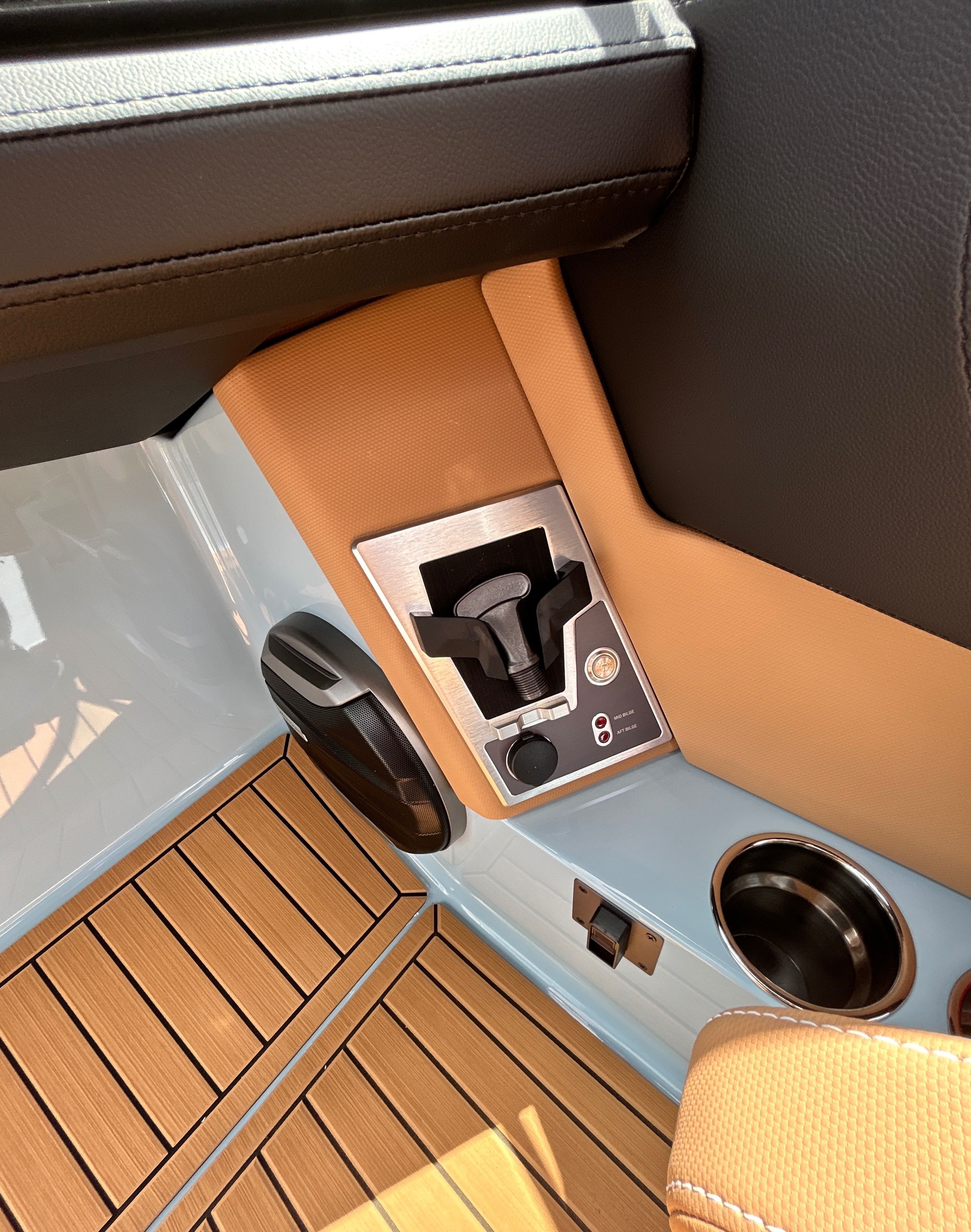 2026 MasterCraft XT23 - 31