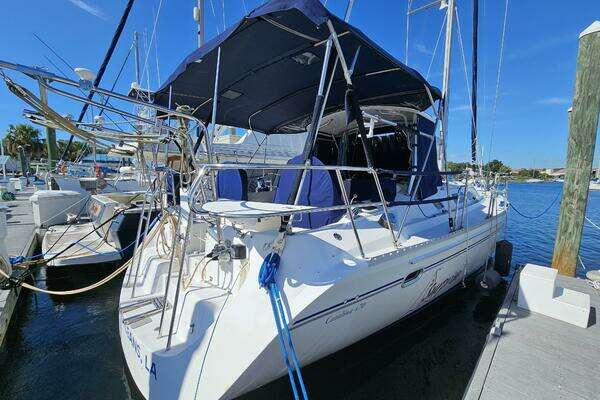 2001 Catalina 470