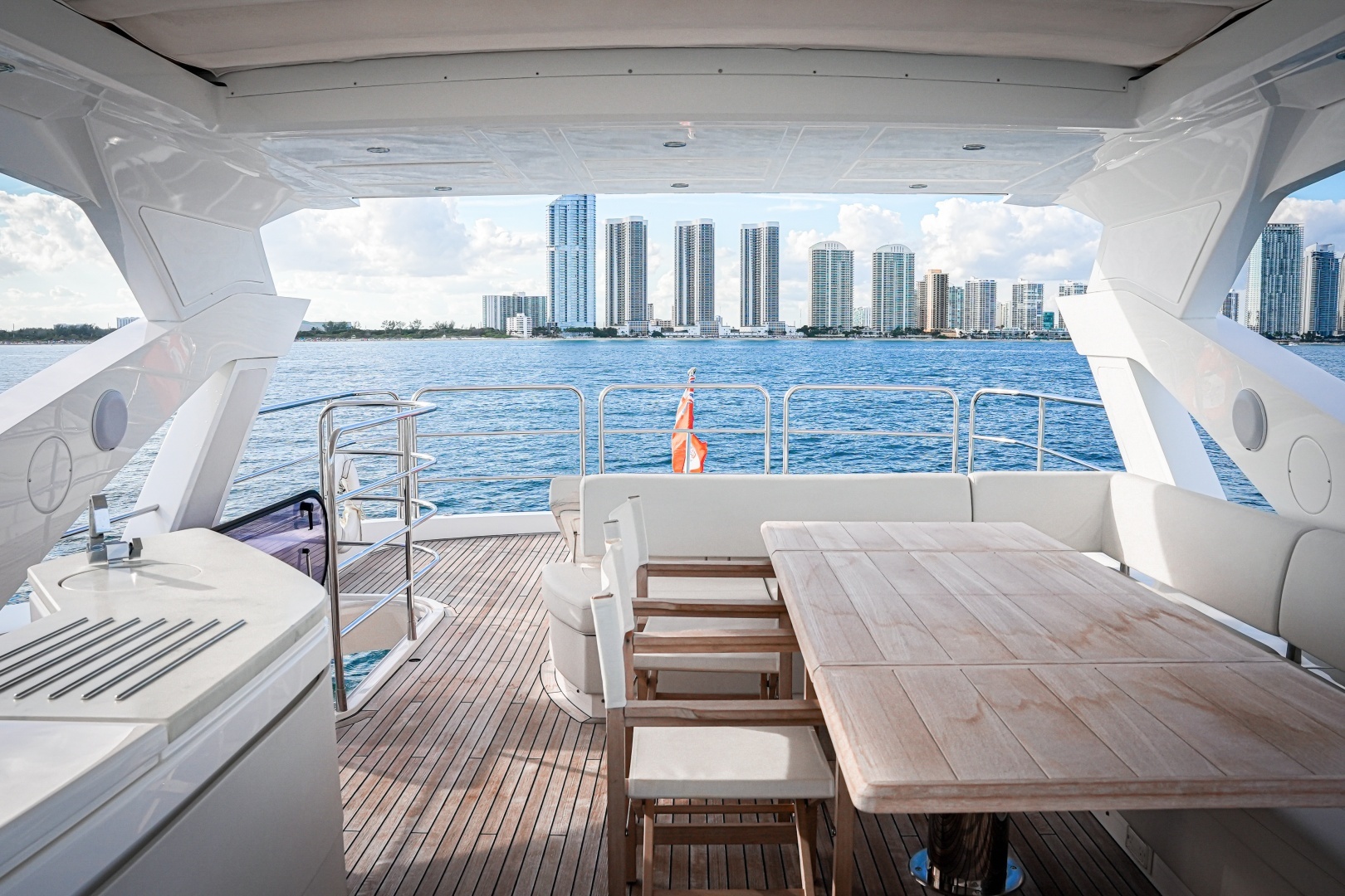 2019 Sunseeker 76 YACHT - Image 23