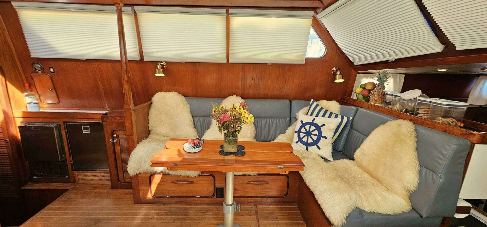 1980 Gulfstar Sailmaster - Image 4